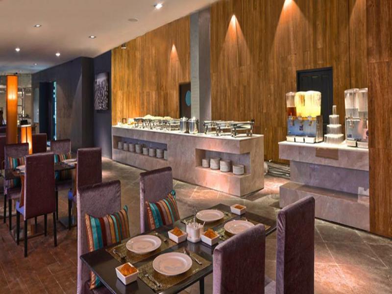 Avana Laemchabang Hotel Si Racha Exteriör bild